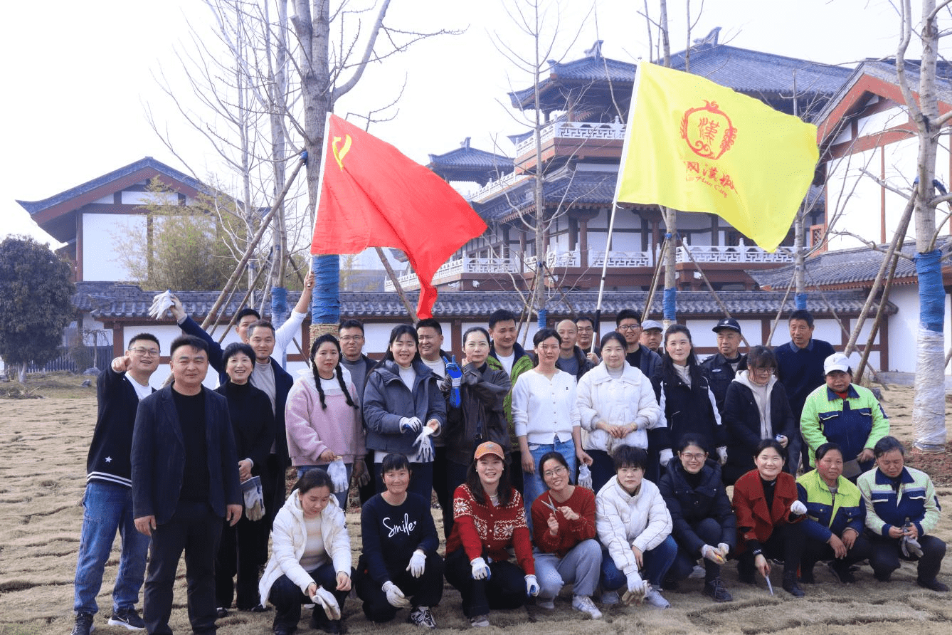 共建綠色家園 同繪桑梓情懷 ----棗陽市漢城“僑胞之家”開展義務植樹活動